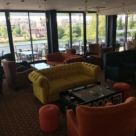 Aiden By Western T'aim & 4*