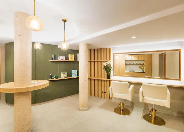 Aiden By Western T'aim & Hotel Compiegne