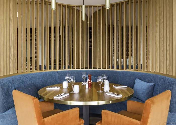 Aiden By Western T'aim & 4* Compiegne