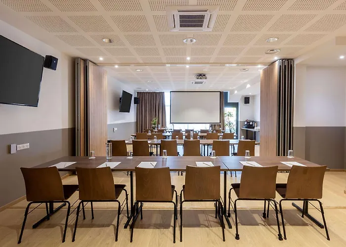 Aiden By Western T'aim & Compiegne