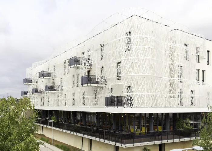 Aiden By Western T'aim & Hotel Compiegne